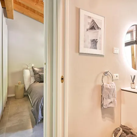 Monti E - Apartment *